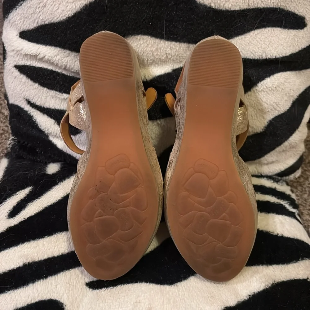 Kork-Ease Metallic Gold Platform Sandals